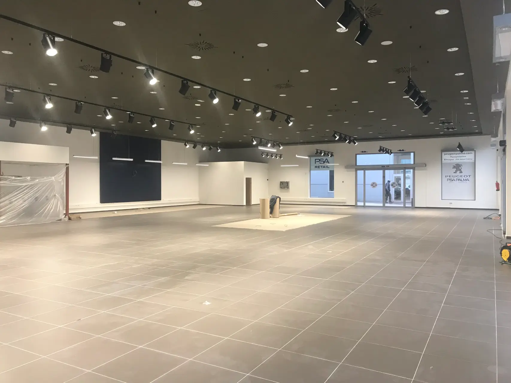 Concesionario-Peugeot-nuevo
